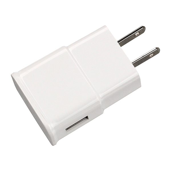 DADO CARGADOR USB DE 1A  COLOR BLANCO